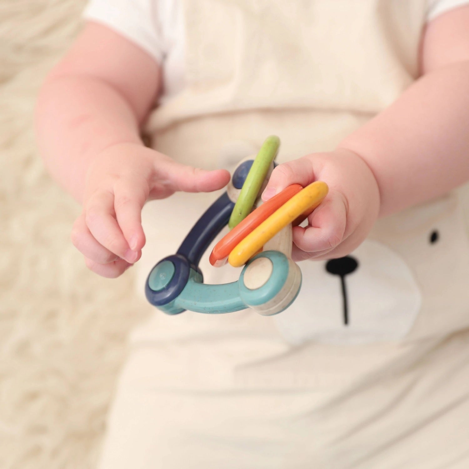 Bio Triangle Rattle