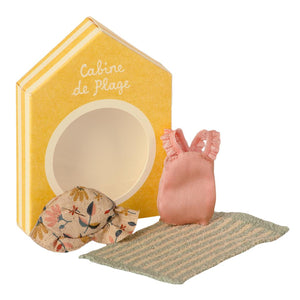 Beach Set For Big Sister Mouse